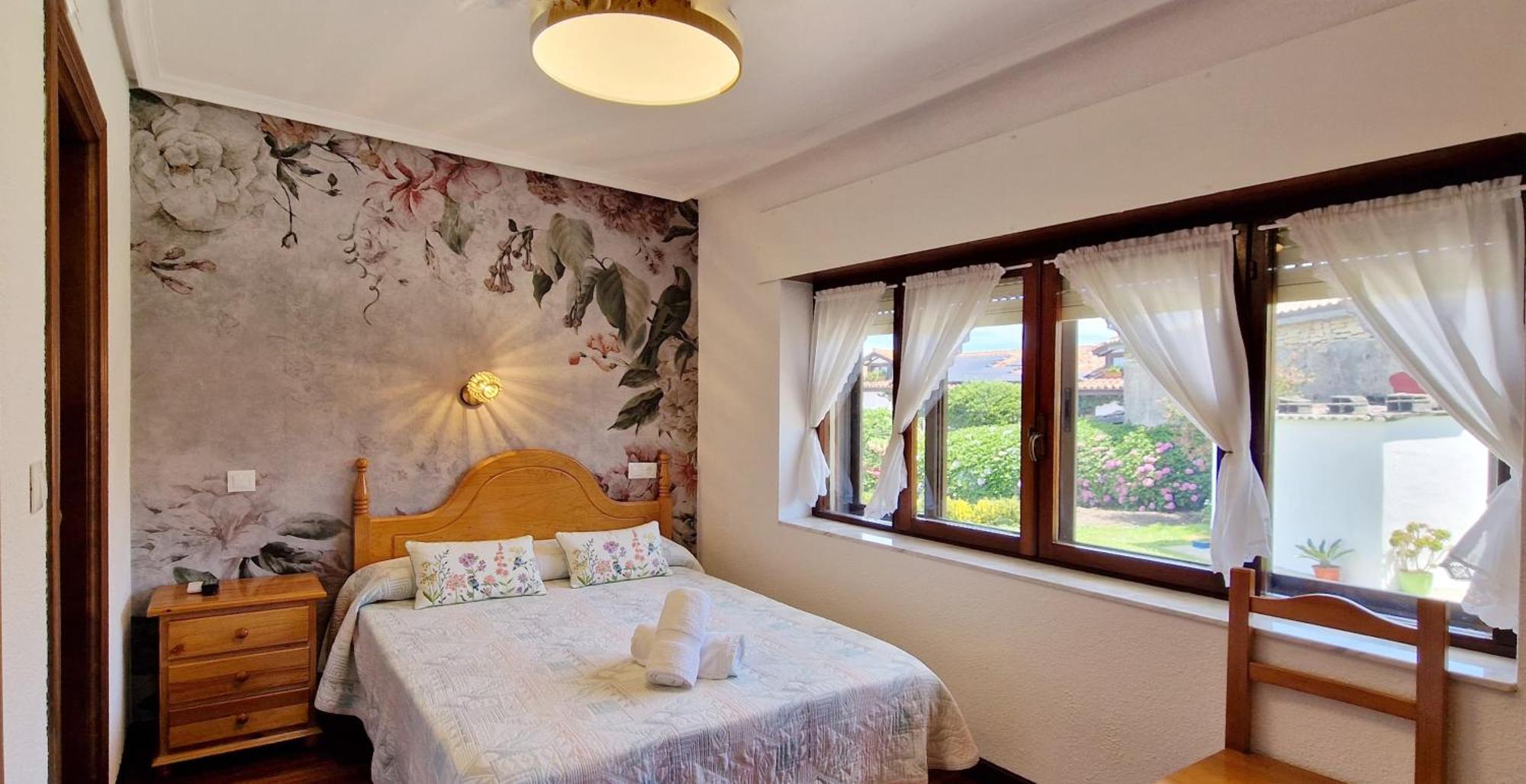Cosma House Hotel Hinojedo Luaran gambar