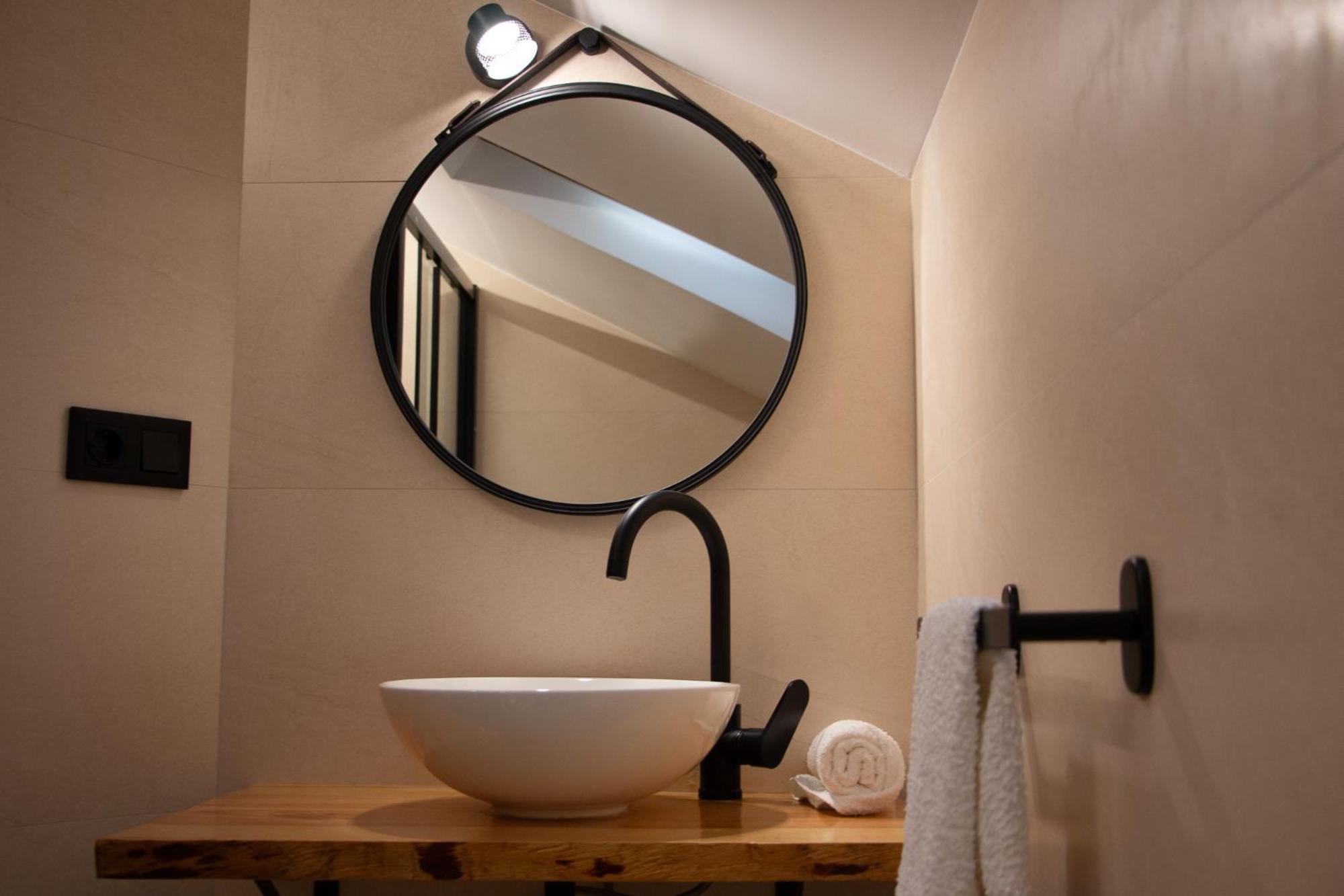 Cosma House Hotel Hinojedo Luaran gambar