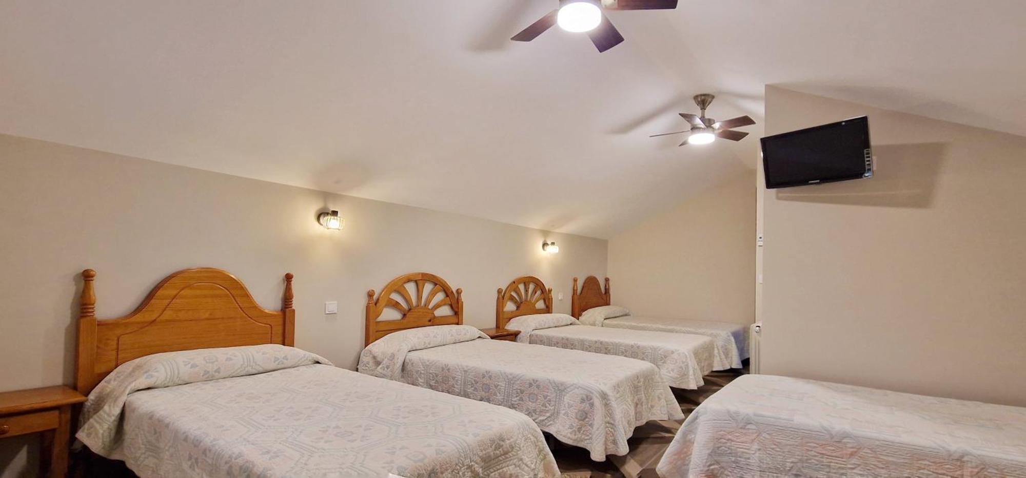 Cosma House Hotel Hinojedo Luaran gambar